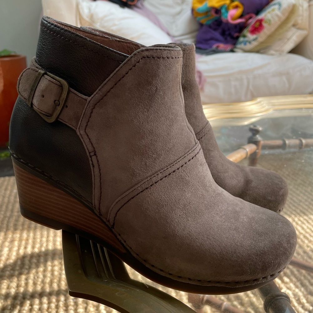 Dansko Shirley Ankle Bootie size 37 - Picture 3 of 8